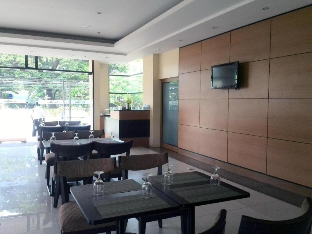 โรงแรมอาเรียนา บาวัง ภายนอก รูปภาพ